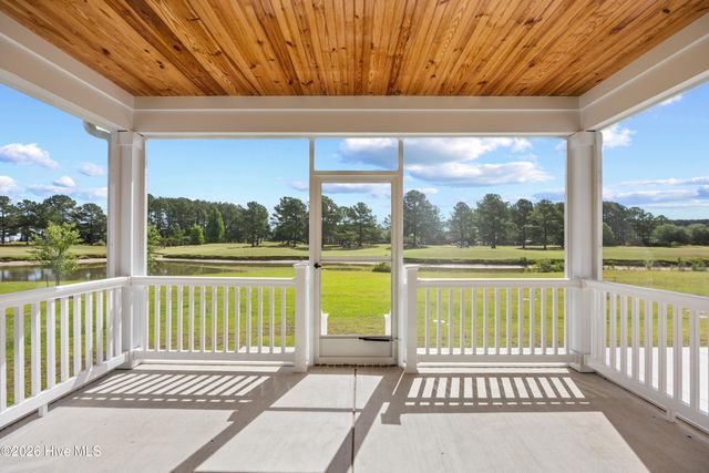 9379 Old Salem Way NW, Calabash, NC 28467