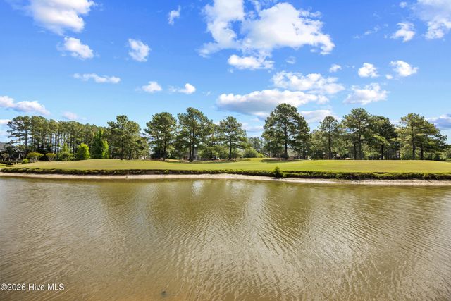 9379 Old Salem Way NW, Calabash, NC 28467