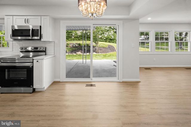 2801 VILLAGE LN, Silver Spring, MD 20906