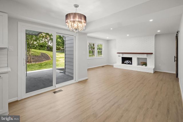 2801 VILLAGE LN, Silver Spring, MD 20906