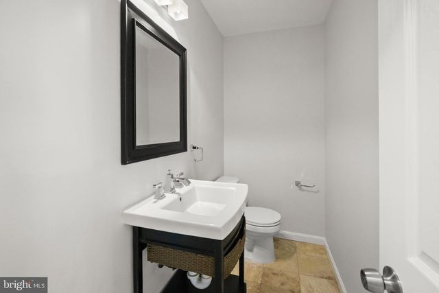 2801 VILLAGE LN, Silver Spring, MD 20906