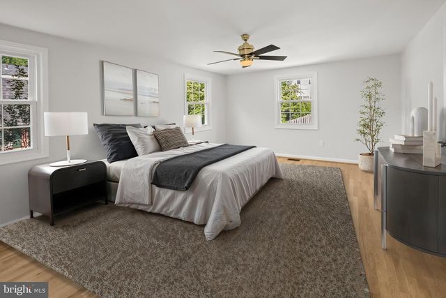 2801 VILLAGE LN, Silver Spring, MD 20906