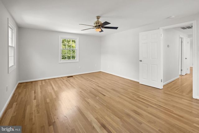 2801 VILLAGE LN, Silver Spring, MD 20906
