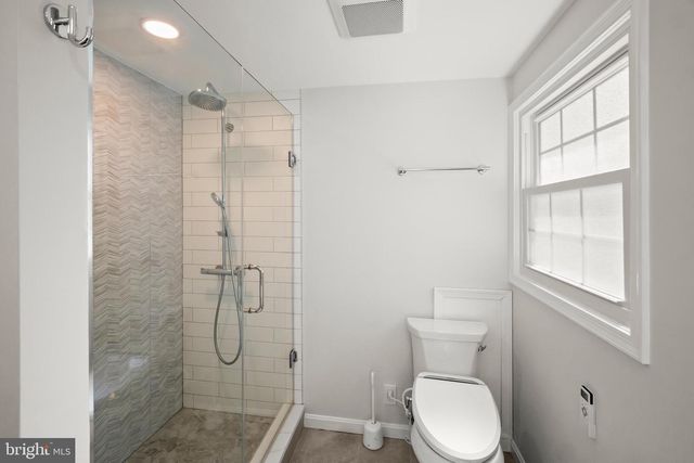 2801 VILLAGE LN, Silver Spring, MD 20906
