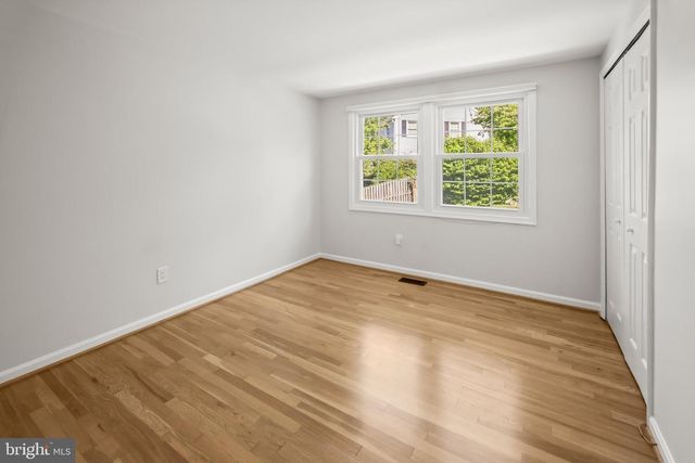 2801 VILLAGE LN, Silver Spring, MD 20906
