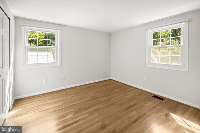 2801 VILLAGE LN, Silver Spring, MD 20906