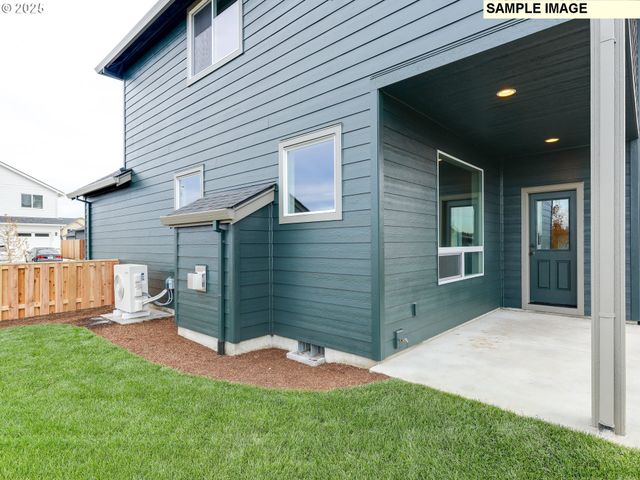 798 Ne SALING Dr E 89, Estacada, OR 97023