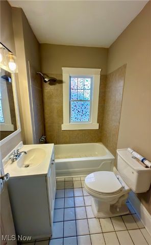 3383 Beechwood Avenue, Cleveland Heights, OH 44118