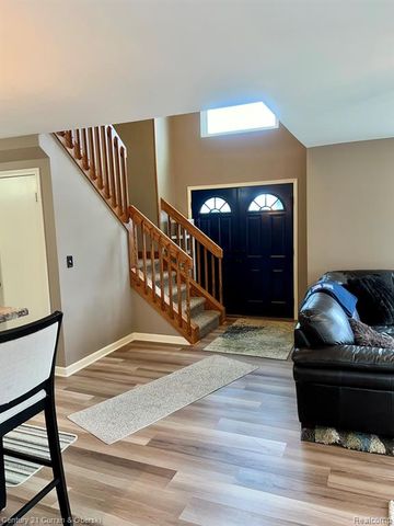 8065 S Portage Road, Jackson, MI 49201