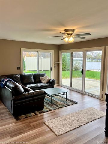 8065 S Portage Road, Jackson, MI 49201