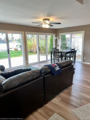 8065 S Portage Road, Jackson, MI 49201