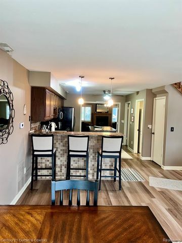8065 S Portage Road, Jackson, MI 49201