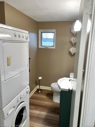 8065 S Portage Road, Jackson, MI 49201