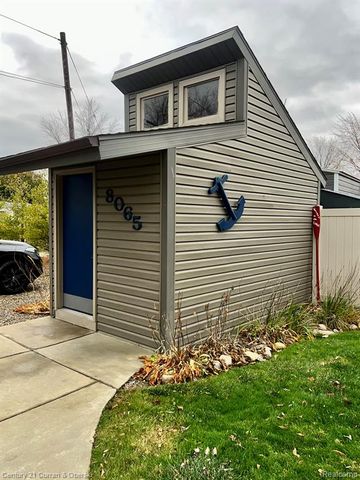 8065 S Portage Road, Jackson, MI 49201
