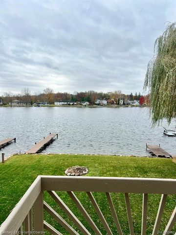 8065 S Portage Road, Jackson, MI 49201
