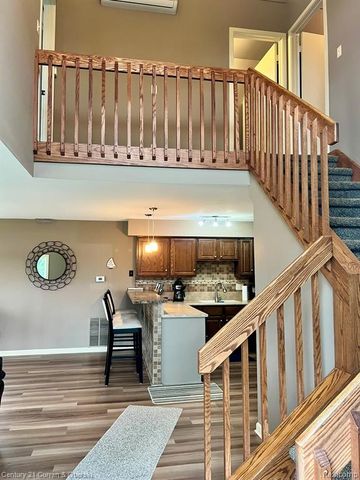 8065 S Portage Road, Jackson, MI 49201