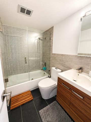 800 SE 11TH Court, Fort Lauderdale, FL 33316