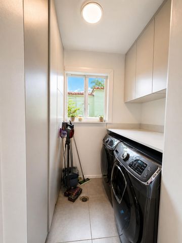 800 SE 11TH Court, Fort Lauderdale, FL 33316