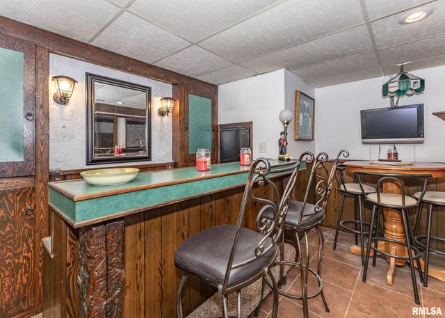 2630 35TH Avenue, Rock Island, IL 61201