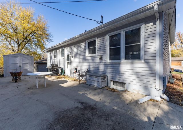 2630 35TH Avenue, Rock Island, IL 61201