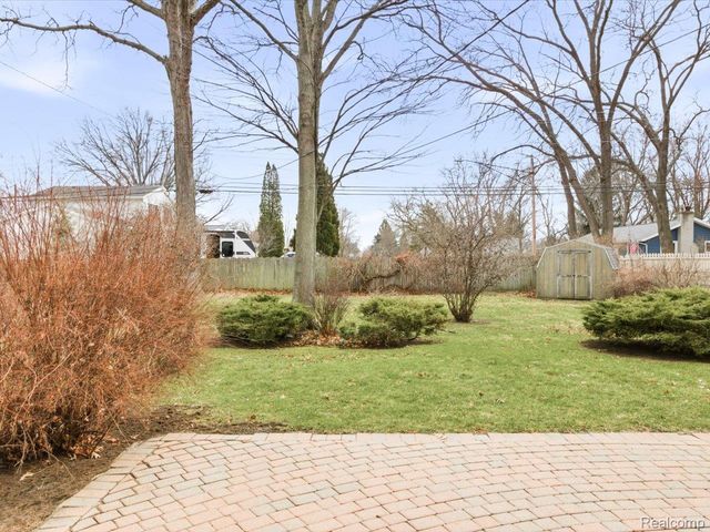 2308 Brandywine Lane, Port Huron, MI 48060