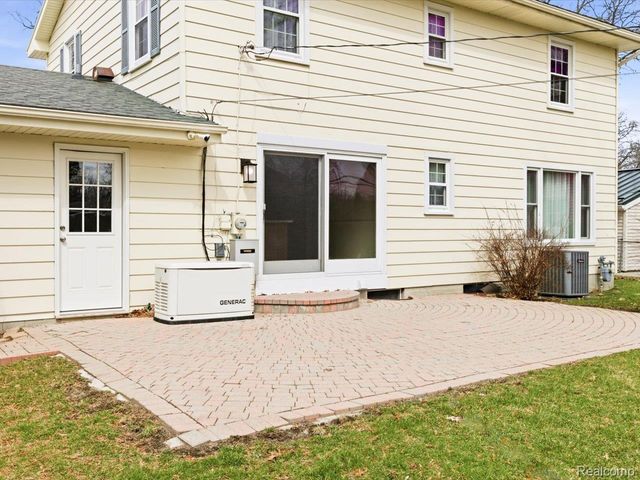 2308 Brandywine Lane, Port Huron, MI 48060