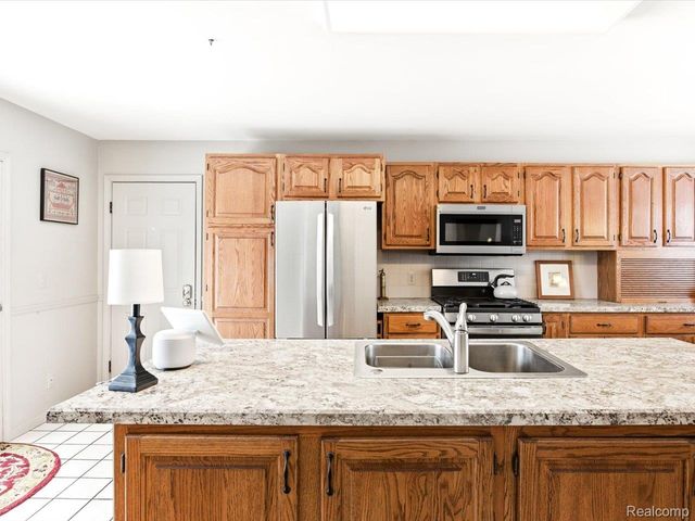 2308 Brandywine Lane, Port Huron, MI 48060