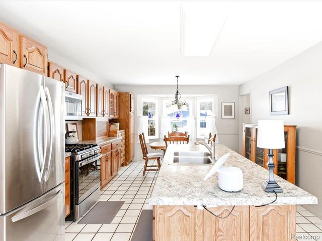 2308 Brandywine Lane, Port Huron, MI 48060