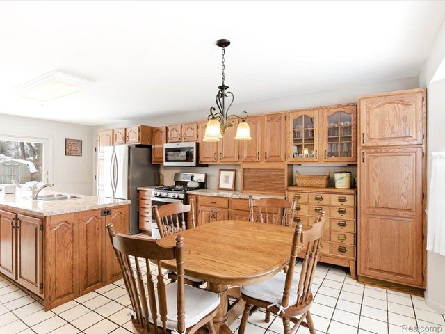 2308 Brandywine Lane, Port Huron, MI 48060