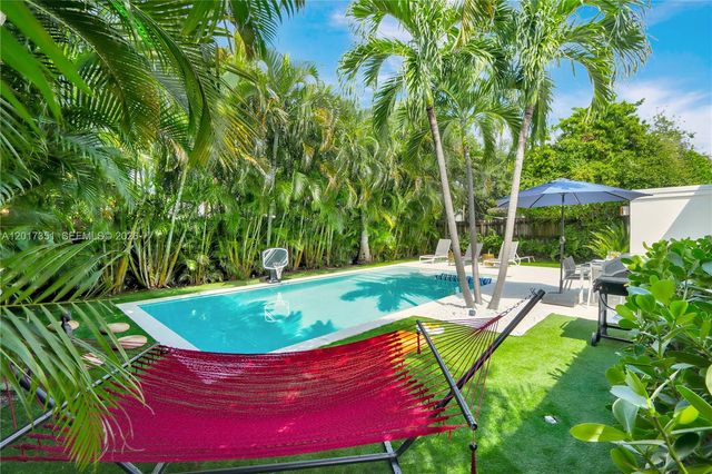 1737 NE 7th Ter, Fort Lauderdale, FL 33305
