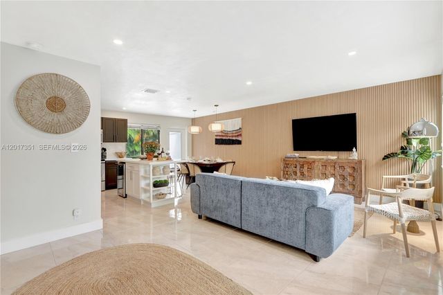 1737 NE 7th Ter, Fort Lauderdale, FL 33305