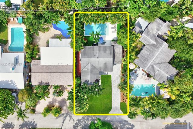 1737 NE 7th Ter, Fort Lauderdale, FL 33305