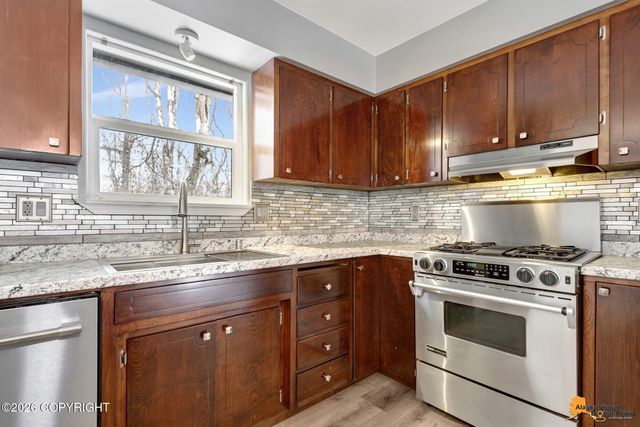 3006 Ambergate Drive, Anchorage, AK 99504