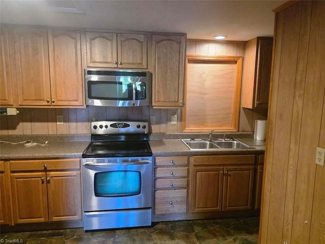 614 Bryant Street, Eden, NC 27288