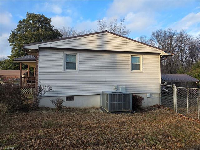 614 Bryant Street, Eden, NC 27288