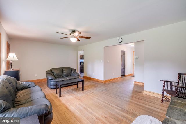 8408 MARYLAND RD, Pasadena, MD 21122
