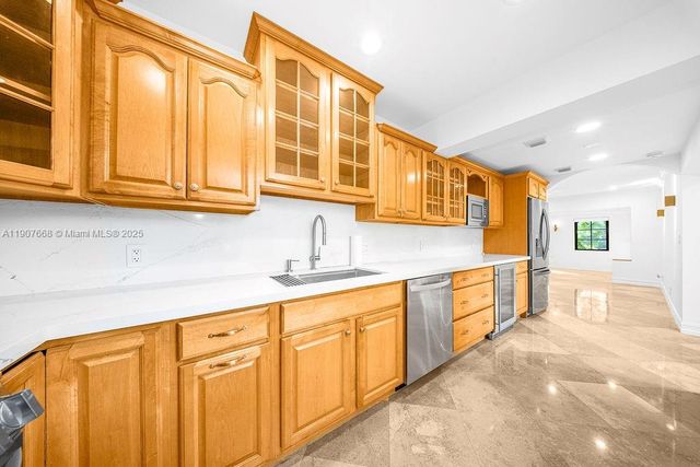 4685 SW 13th Ter, Miami, FL 33134