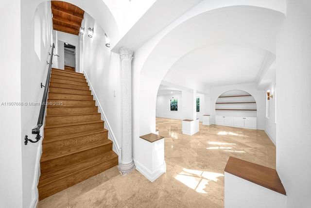 4685 SW 13th Ter, Miami, FL 33134