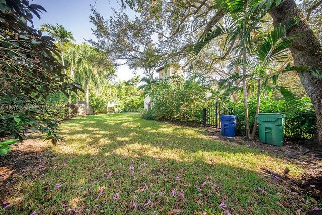 4685 SW 13th Ter, Miami, FL 33134