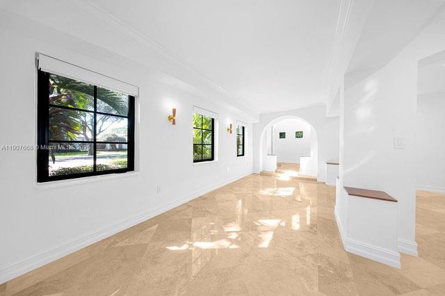 4685 SW 13th Ter, Miami, FL 33134