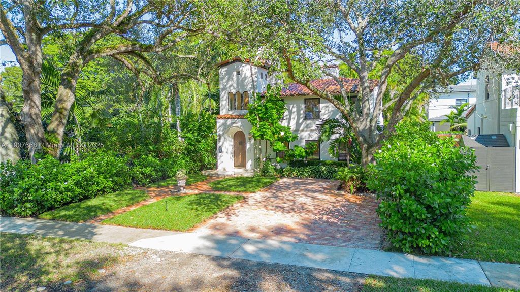 4685 SW 13th Ter, Miami, FL 33134