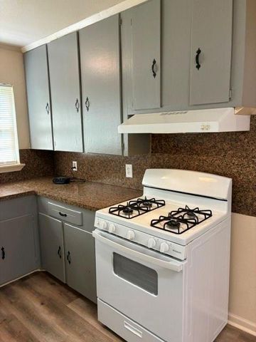 1805 Thelma Lane, Pasadena, TX 77502