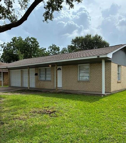 1805 Thelma Lane, Pasadena, TX 77502