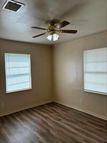 1805 Thelma Lane, Pasadena, TX 77502