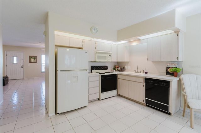 2209 UTOPIAN DRIVE E 207, Clearwater, FL 33763