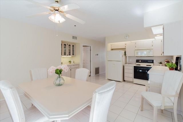 2209 UTOPIAN DRIVE E 207, Clearwater, FL 33763