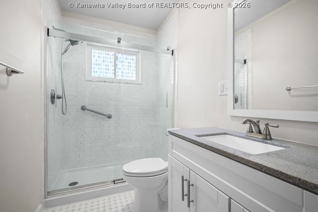 2044 LINCOLN Avenue, St Albans, WV 25177