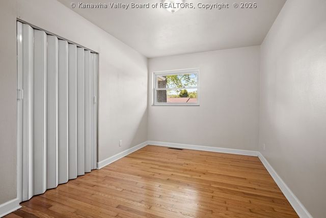 2044 LINCOLN Avenue, St Albans, WV 25177