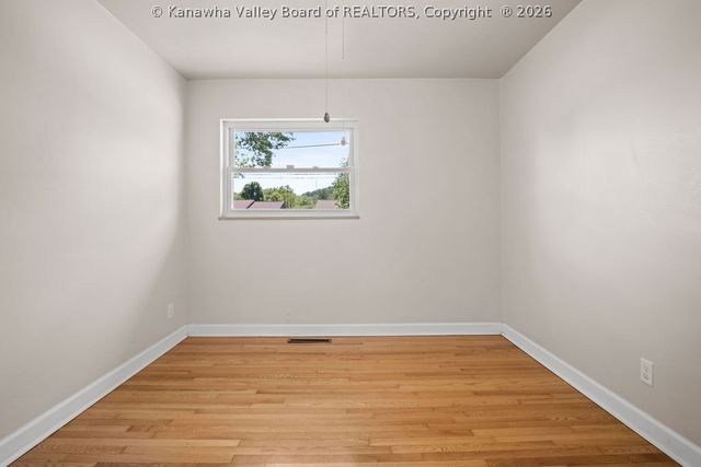 2044 LINCOLN Avenue, St Albans, WV 25177