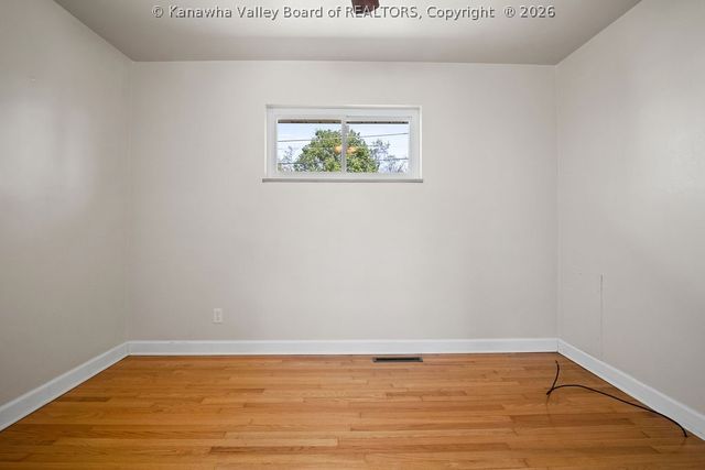 2044 LINCOLN Avenue, St Albans, WV 25177